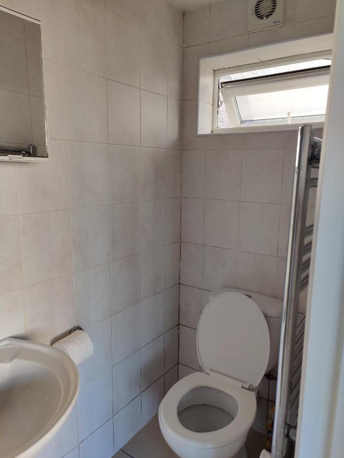 Apartament Studio On Golders Green Road Londyn Zewnętrze zdjęcie